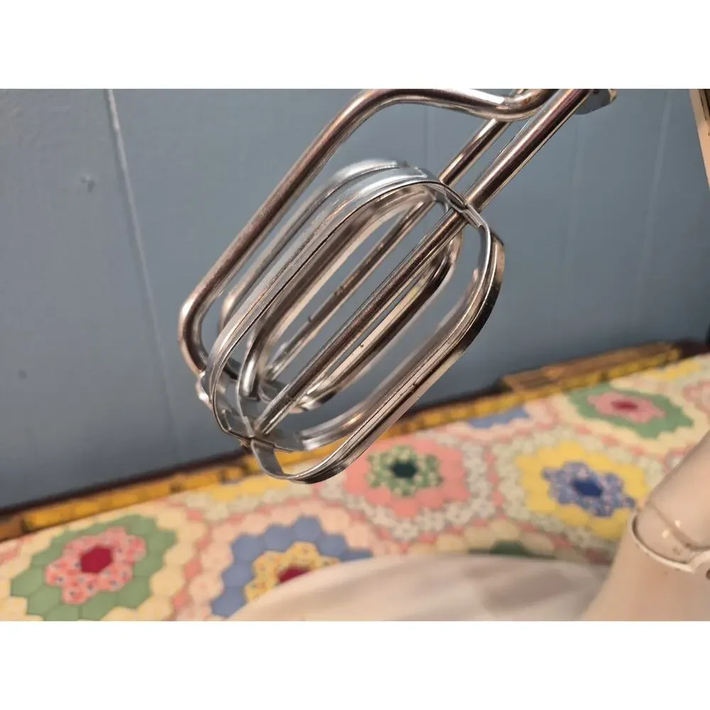 Vintage 1950s Hamilton Beach Model G Electric Mixer Works